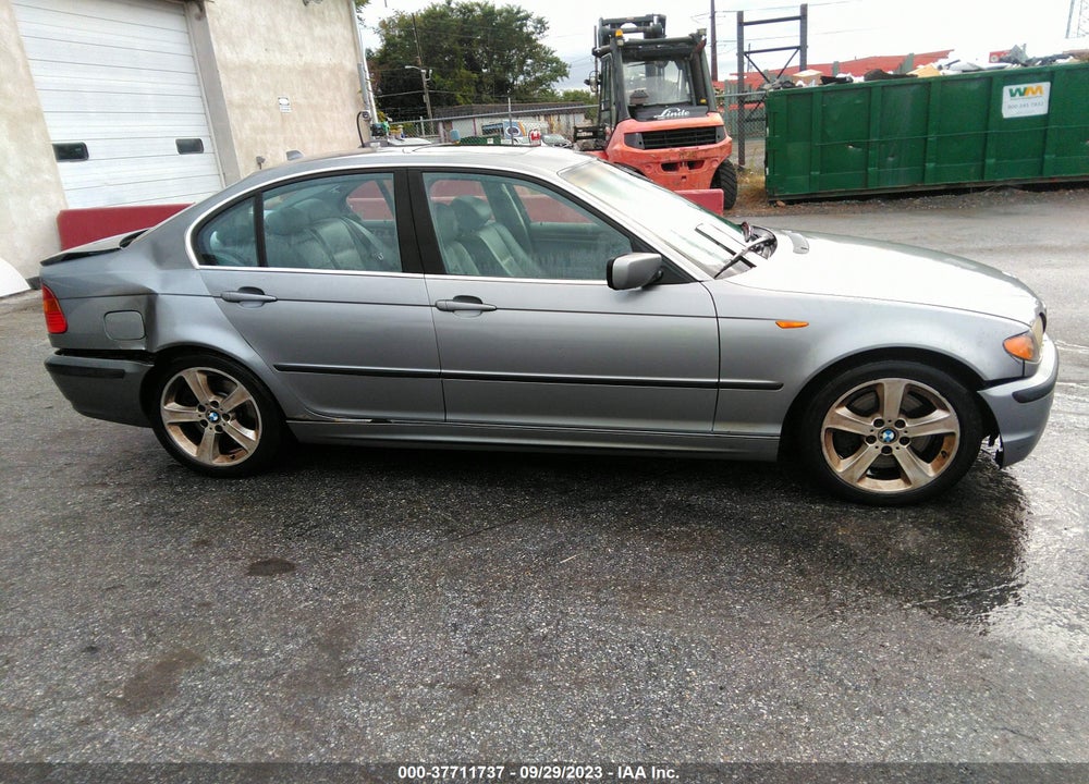 2004 BMW 330XI VIN: WBAEW53454PN33391
