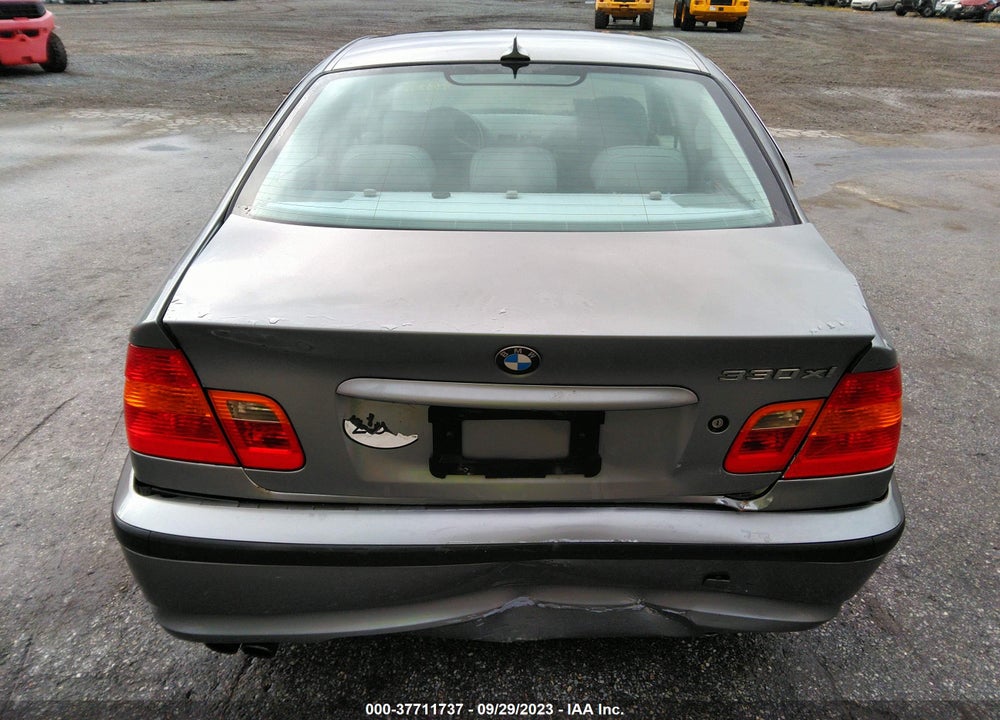 2004 BMW 330XI VIN: WBAEW53454PN33391