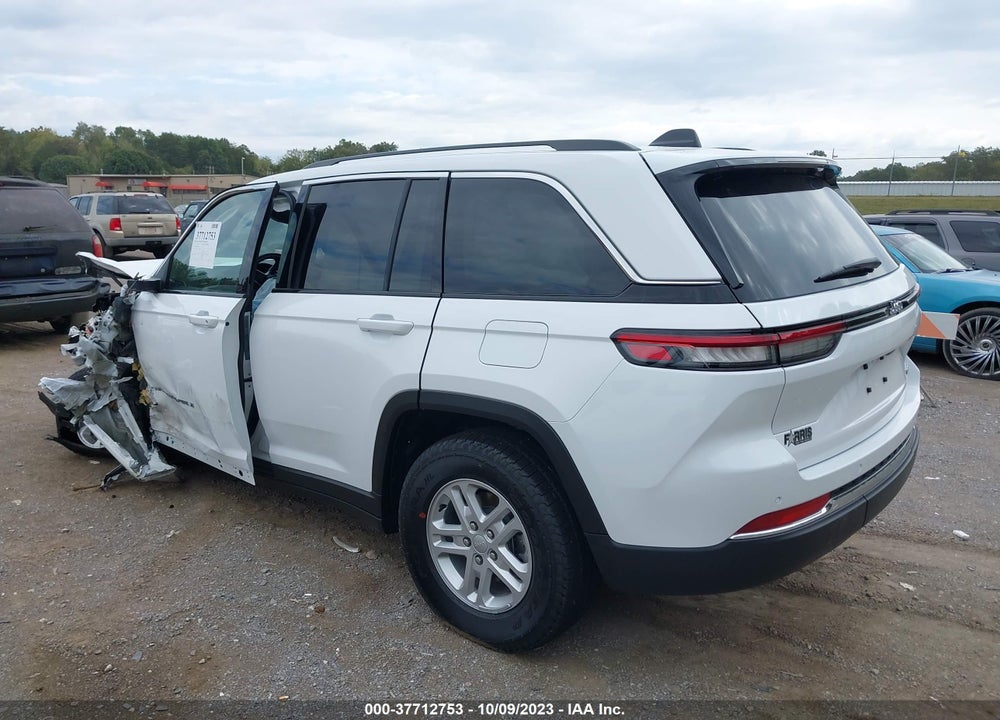 2023 JEEP GRAND CHEROKEE LAREDO 4X2 VIN: 1C4RJGAGXPC663044