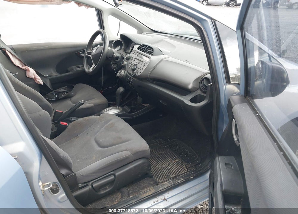 2009 HONDA FIT VIN: JHMGE88269S045352