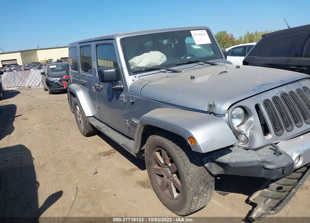 2015 JEEP WRANGLER UNLIMITED SAHARA VIN: 1C4BJWEG1FL611399