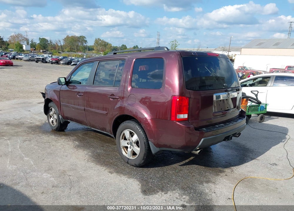 2011 HONDA PILOT EX-L VIN: 5FNYF4H57BB002857
