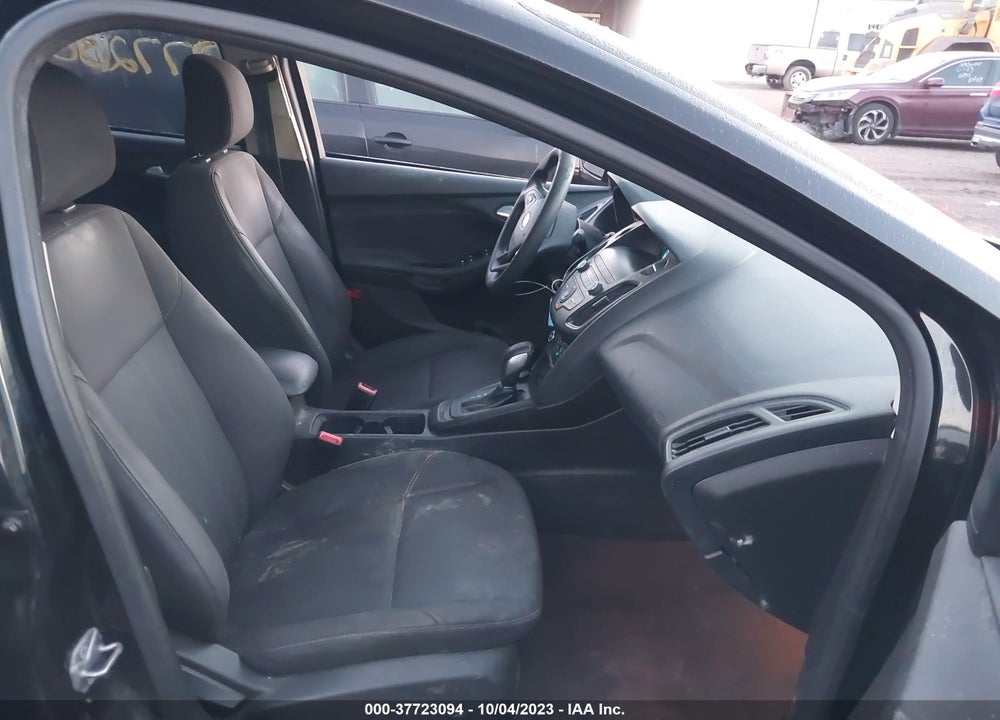 2018 FORD FOCUS VIN: 1FADP3F21JL276796