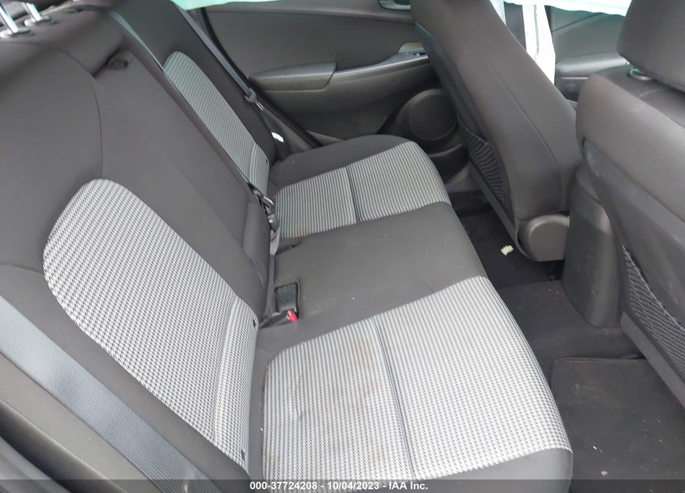 2019 HYUNDAI KONA SE VIN: KM8K12AAXKU233450