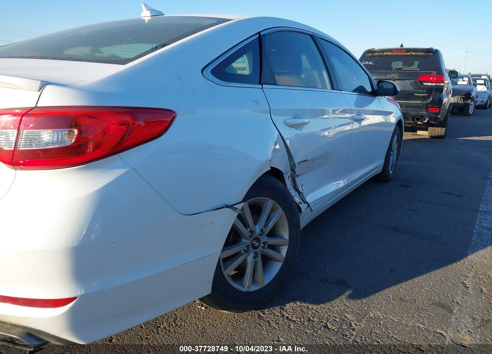 2016 HYUNDAI SONATA VIN: 5NPE24AF9GH403059