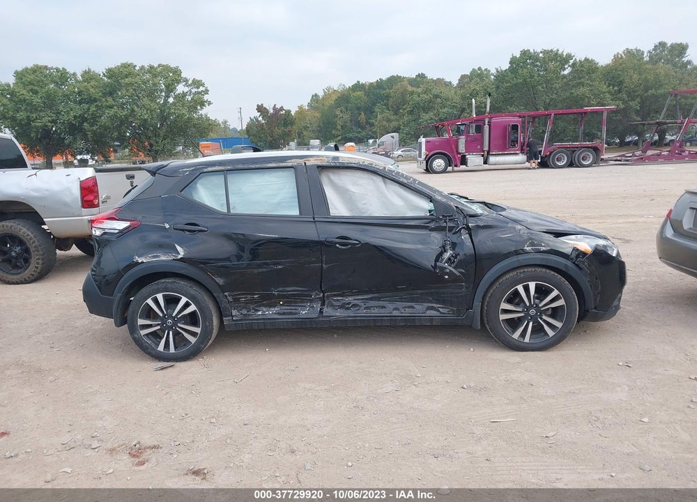2018 NISSAN KICKS SR VIN: 3N1CP5CU1JL533342