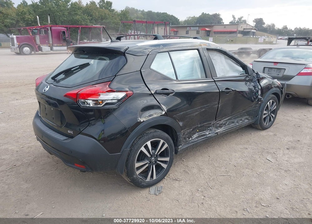 2018 NISSAN KICKS SR VIN: 3N1CP5CU1JL533342