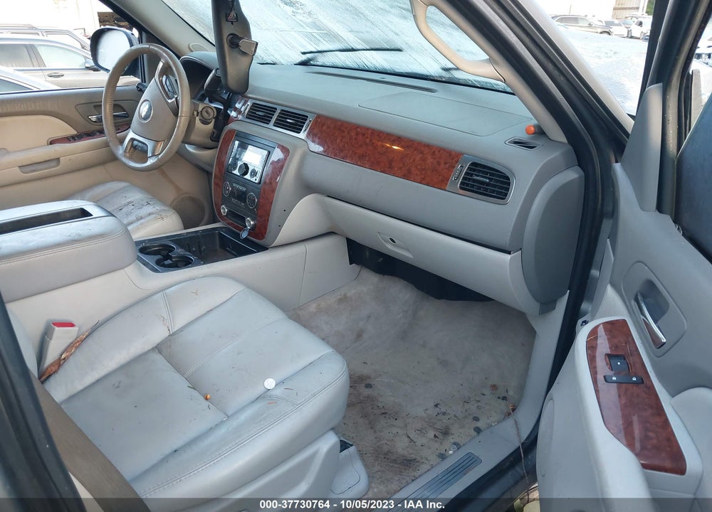 2007 CHEVROLET SUBURBAN 2500 LT VIN: 3GNGK26K97G245731