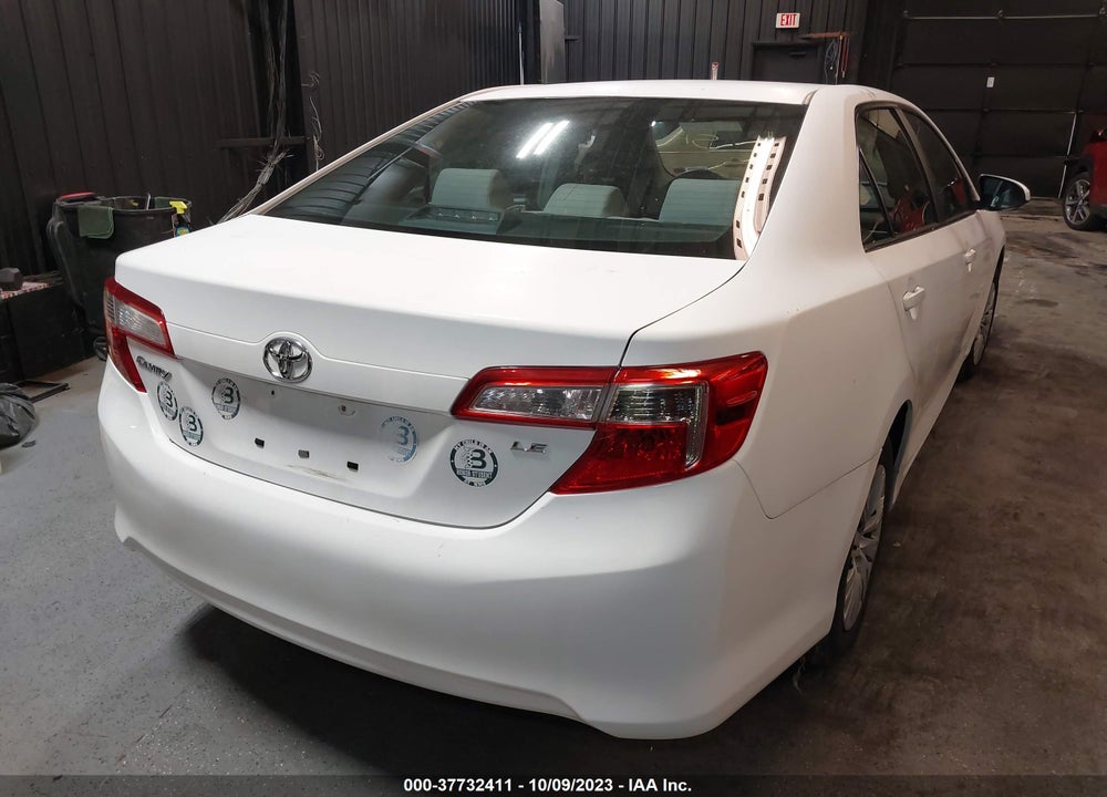 2014 TOYOTA CAMRY LE VIN: 4T4BF1FK8ER348961