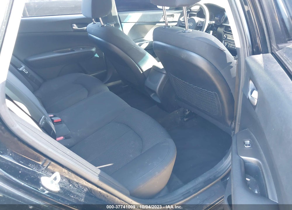 2019 KIA OPTIMA LX VIN: 5XXGT4L35KG296914