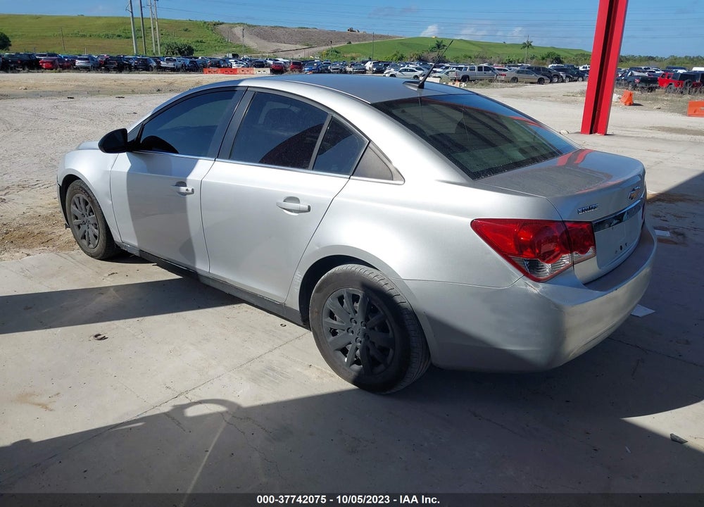 2011 CHEVROLET CRUZE LS VIN: 1G1PC5SH2B7258318