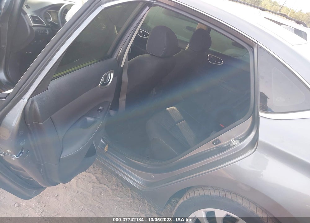 2019 NISSAN SENTRA SV VIN: 3N1AB7AP5KY429889