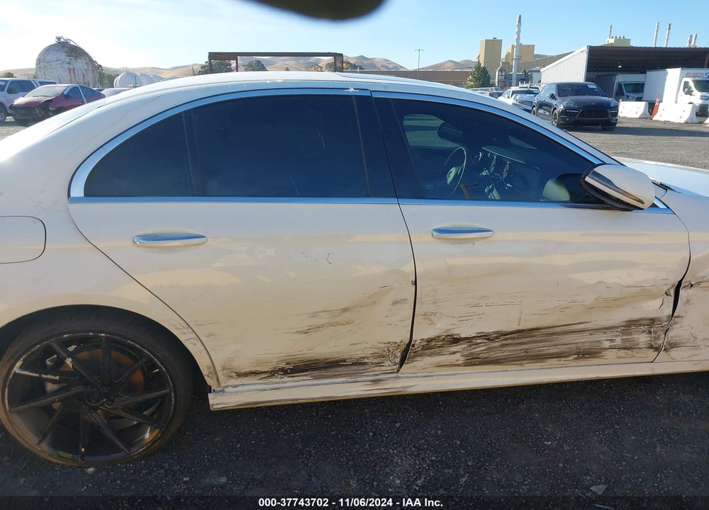 2018 MERCEDES-BENZ E 300 VIN: WDDZF4JB2JA377640