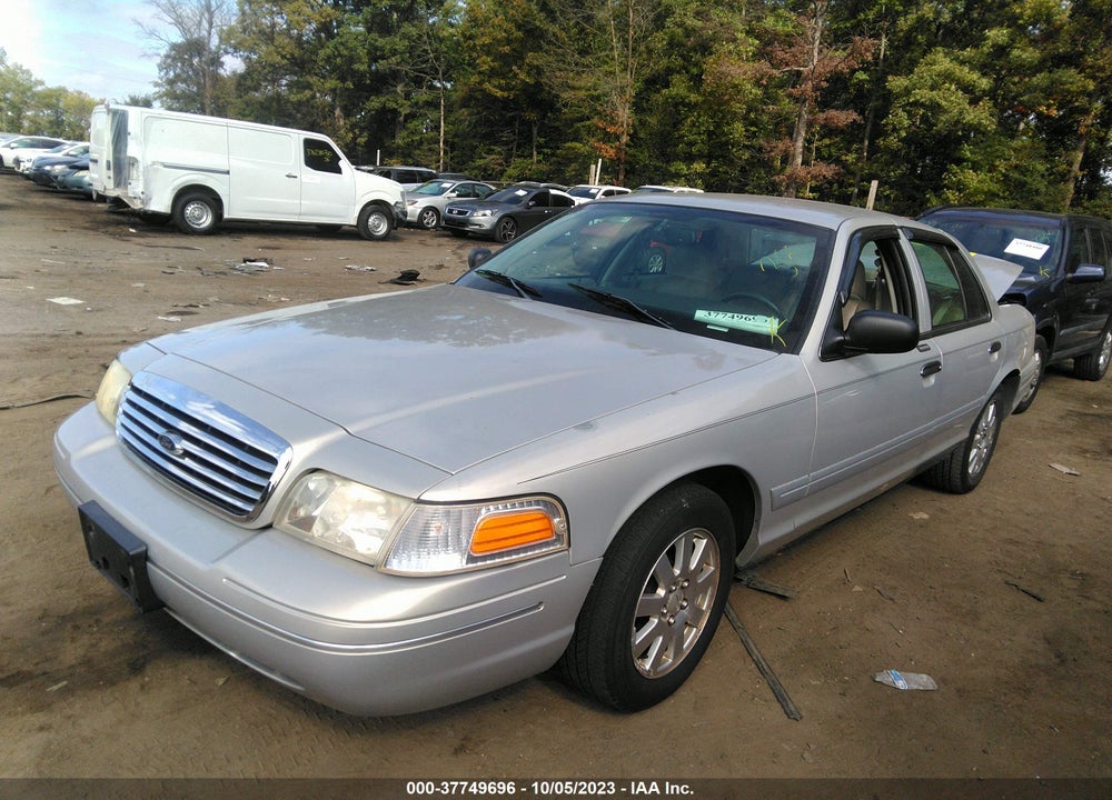 2008 FORD CROWN VICTORIA LX VIN: 2FAFP74V08X123238