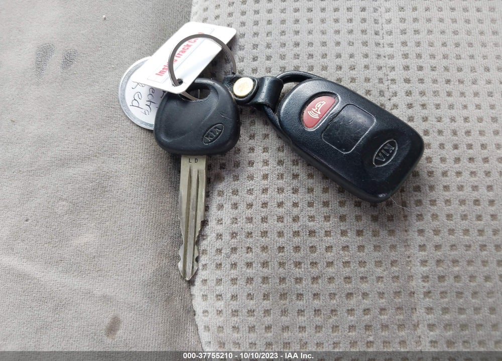 2009 KIA SPECTRA EX VIN: KNAFE222695645755