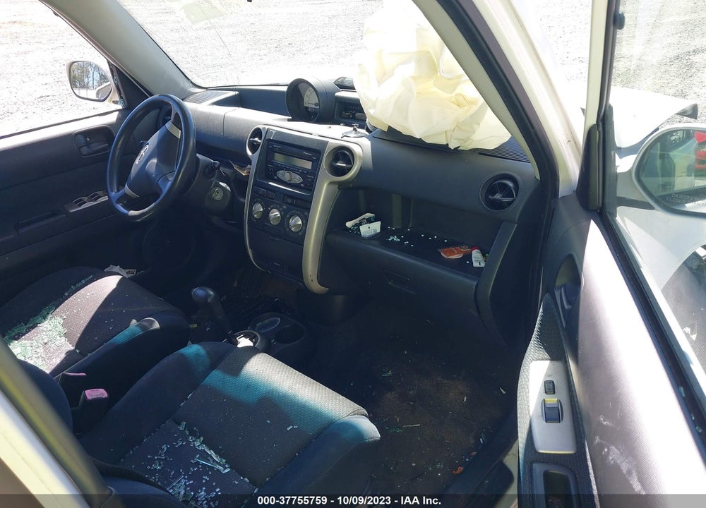 2006 SCION XB VIN: JTLKT324364098724