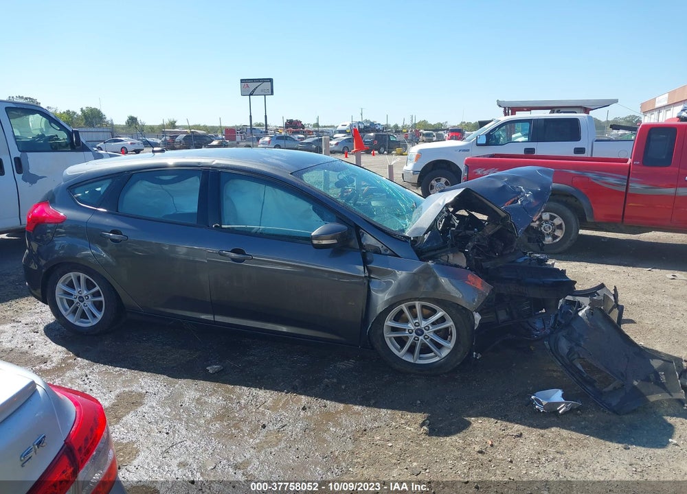 2018 FORD FOCUS SE VIN: 1FADP3K27JL257871