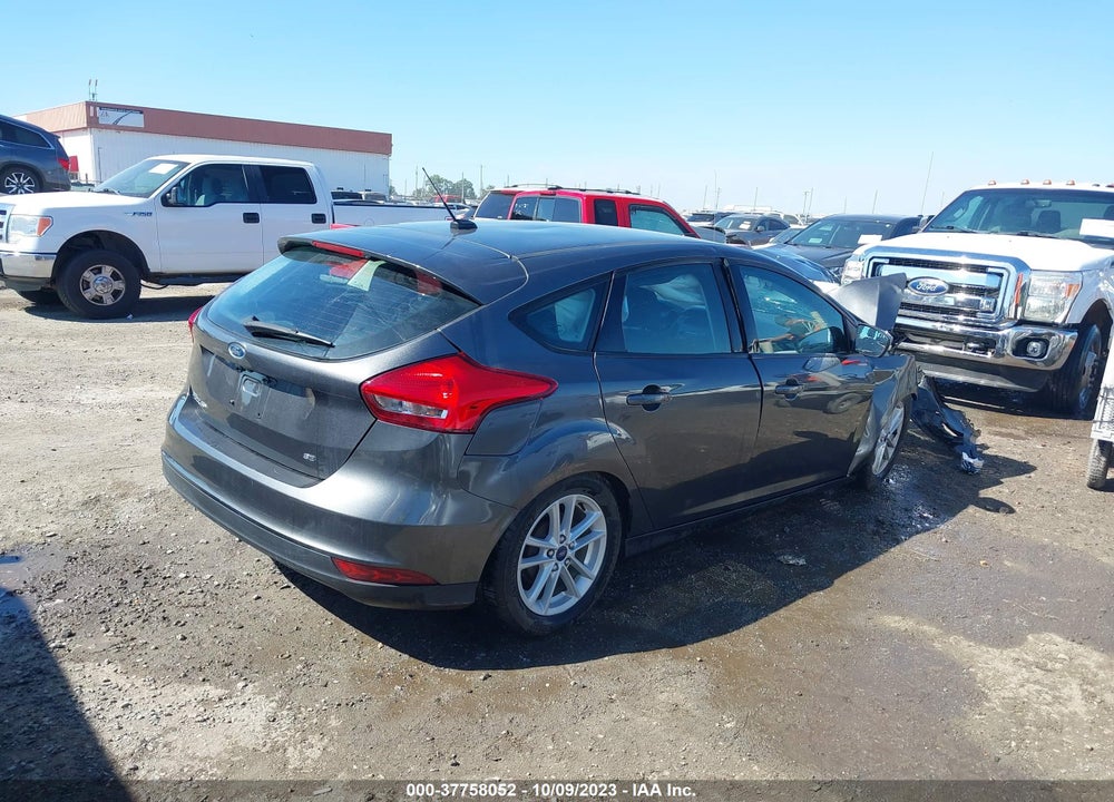 2018 FORD FOCUS SE VIN: 1FADP3K27JL257871