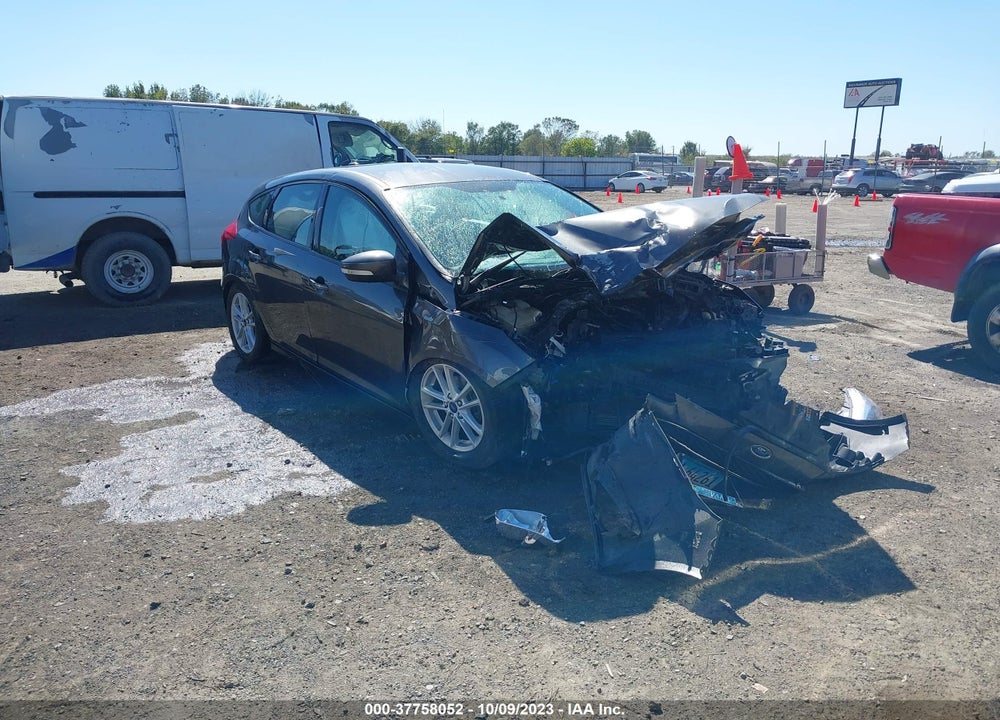 2018 FORD FOCUS SE VIN: 1FADP3K27JL257871