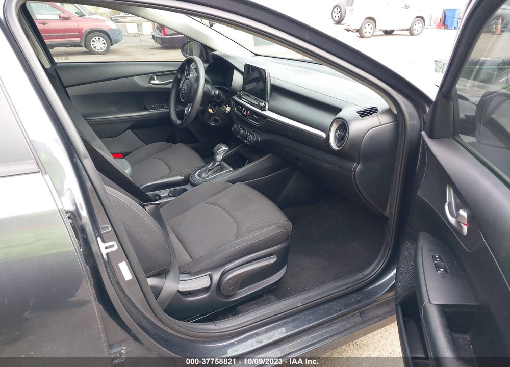 2020 KIA FORTE VIN: 3KPF24AD8LE143383