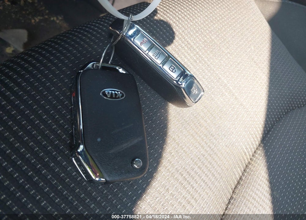 2020 KIA FORTE VIN: 3KPF24AD8LE143383