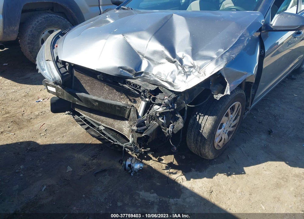 2019 HYUNDAI ELANTRA SE VIN: 5NPD74LF7KH495517