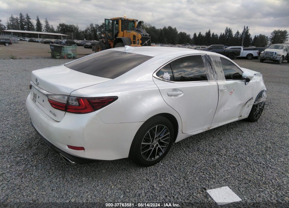 2016 LEXUS ES 350 VIN: JTHBK1GG1G2236391