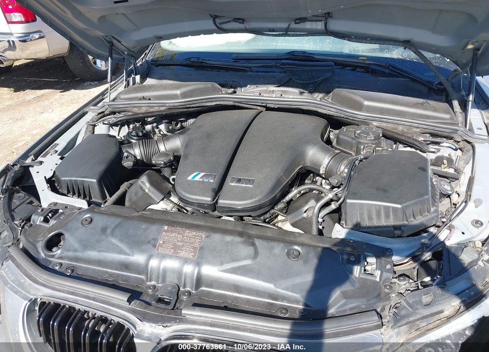 2006 BMW M5 VIN: WBSNB93586B583175