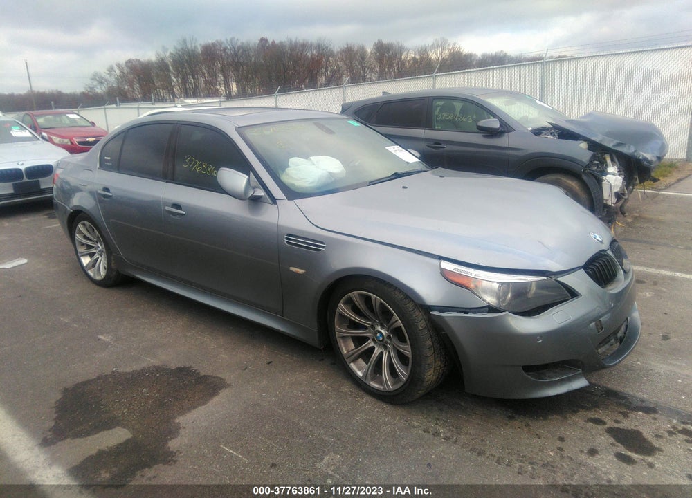 2006 BMW M5 VIN: WBSNB93586B583175