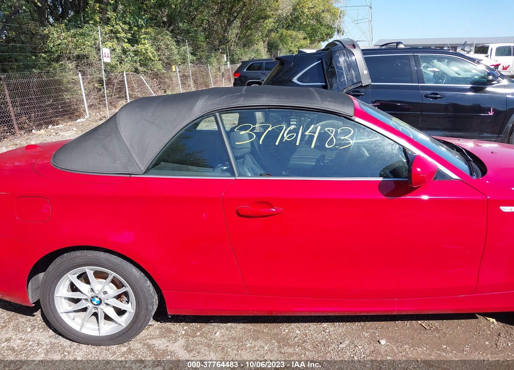 2011 BMW 128I VIN: WBAUL7C53BVM81390