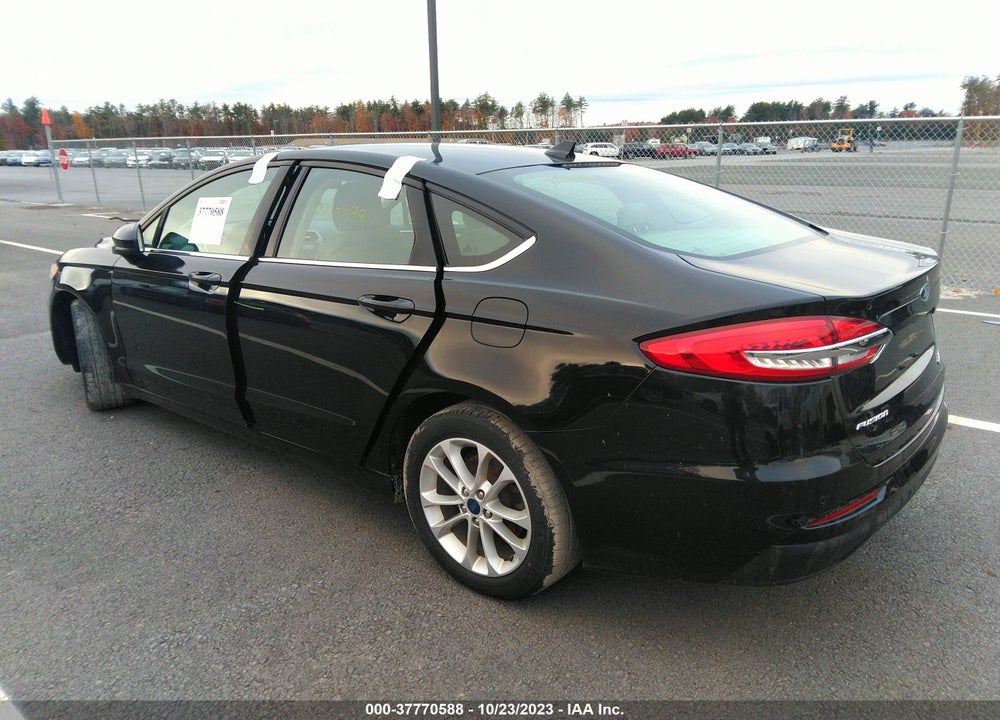 2019 FORD FUSION SE VIN: 3FA6P0HD1KR245038