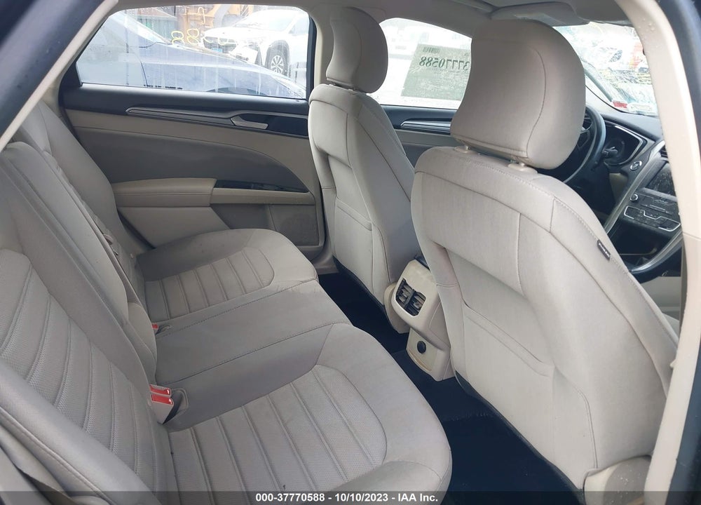 2019 FORD FUSION SE VIN: 3FA6P0HD1KR245038