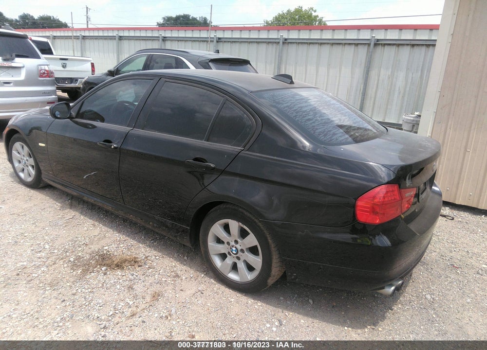 2009 BMW 328I VIN: WBAPH77599NM30060