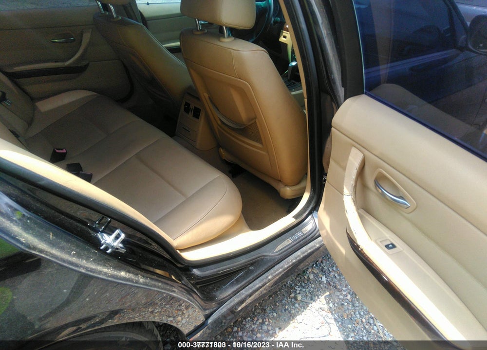 2009 BMW 328I VIN: WBAPH77599NM30060