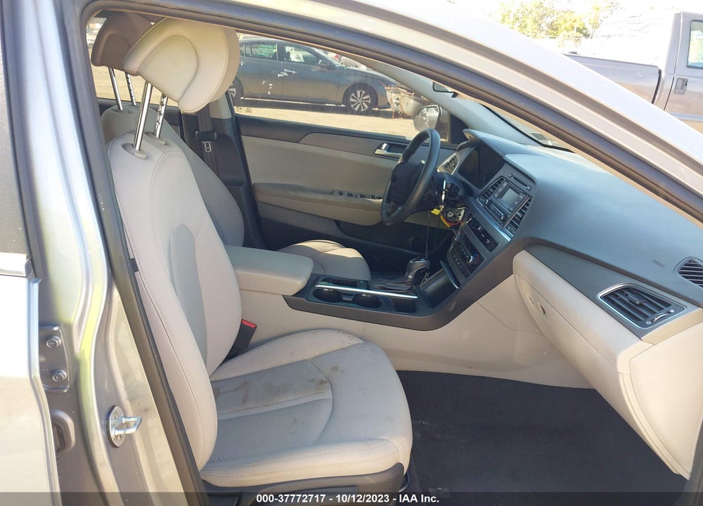 2017 HYUNDAI SONATA VIN: 5NPE24AF9HH547115