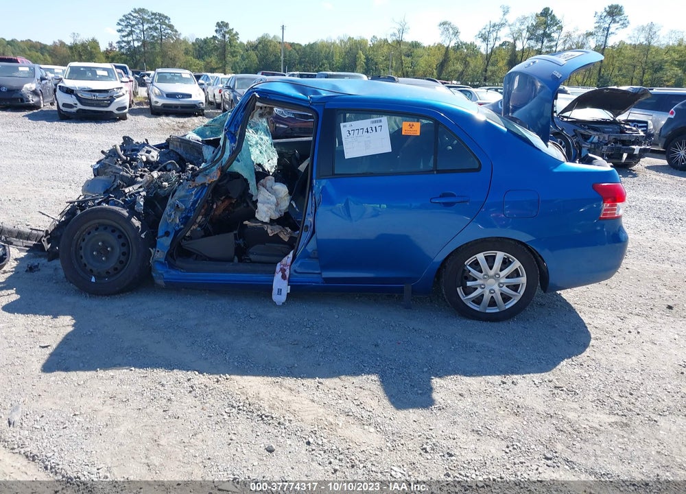 2010 TOYOTA YARIS VIN: JTDBT4K32A1386950