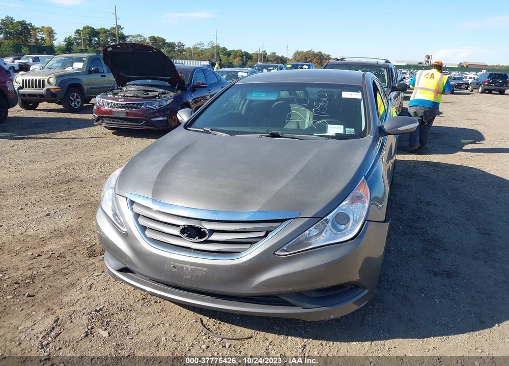 2014 HYUNDAI SONATA VIN: 5NPEB4AC7EH924123