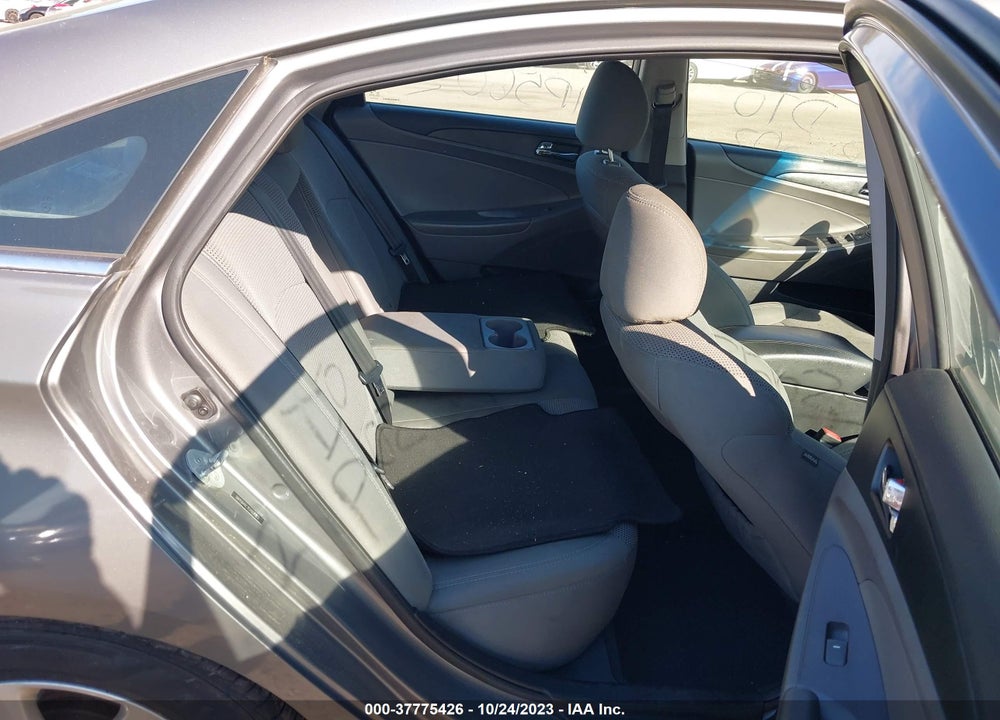 2014 HYUNDAI SONATA VIN: 5NPEB4AC7EH924123