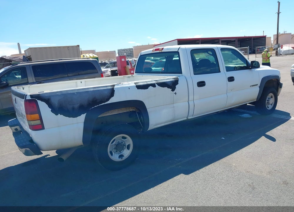 2002 CHEVROLET SILVERADO 2500HD VIN: 1GCHC23U12F241005