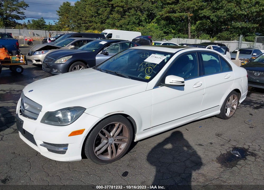 2013 MERCEDES-BENZ C 300 SPORT 4MATIC/LUXURY 4MATIC VIN: WDDGF8ABXDG135534