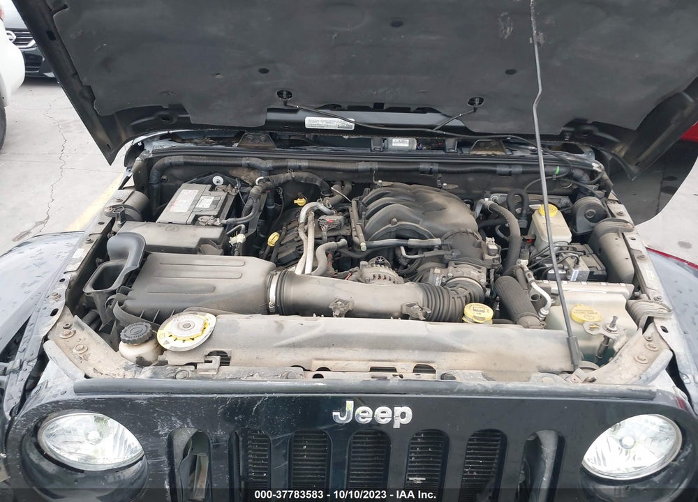 2015 JEEP WRANGLER UNLIMITED SAHARA VIN: 1C4BJWEG1FL515644