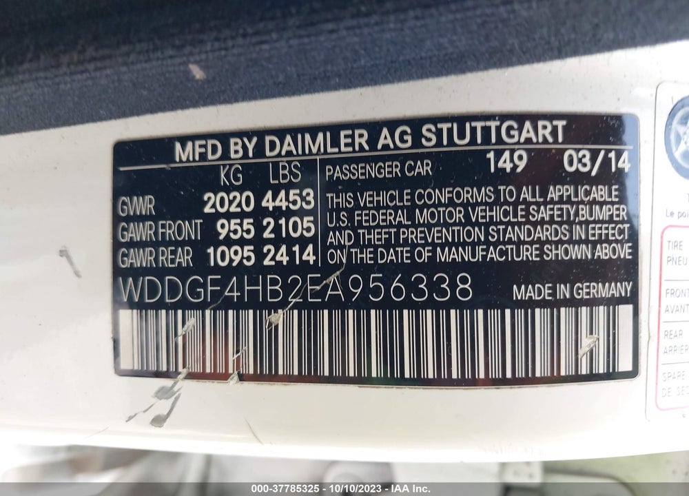 2014 MERCEDES-BENZ C 250 SPORT/LUXURY VIN: WDDGF4HB2EA956338