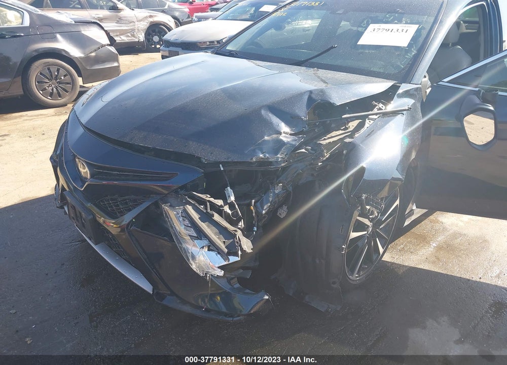 2018 TOYOTA CAMRY XSE VIN: 4T1B61HK6JU501922