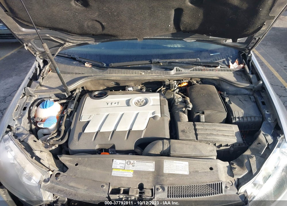 2012 VOLKSWAGEN GOLF TDI 2-DOOR VIN: WVWMM7AJ9CW290858