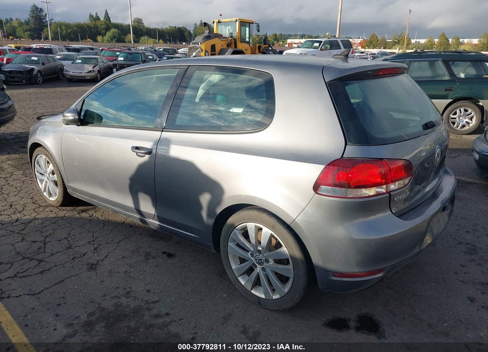 2012 VOLKSWAGEN GOLF TDI 2-DOOR VIN: WVWMM7AJ9CW290858