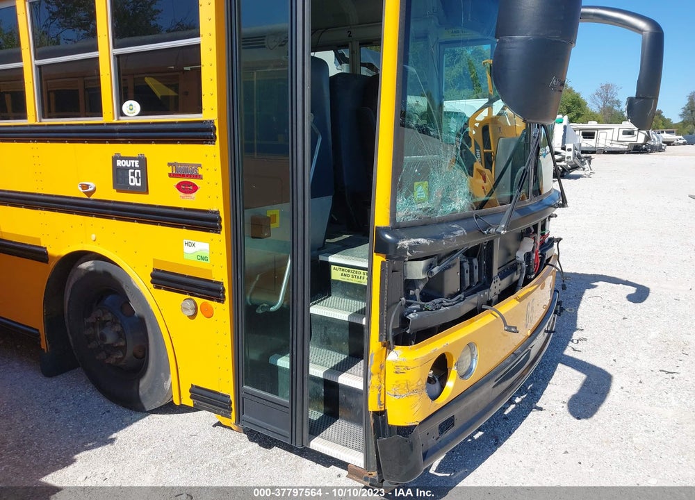 2015 THOMAS SCHOOL BUS VIN: 1T7YU4F21F1272831