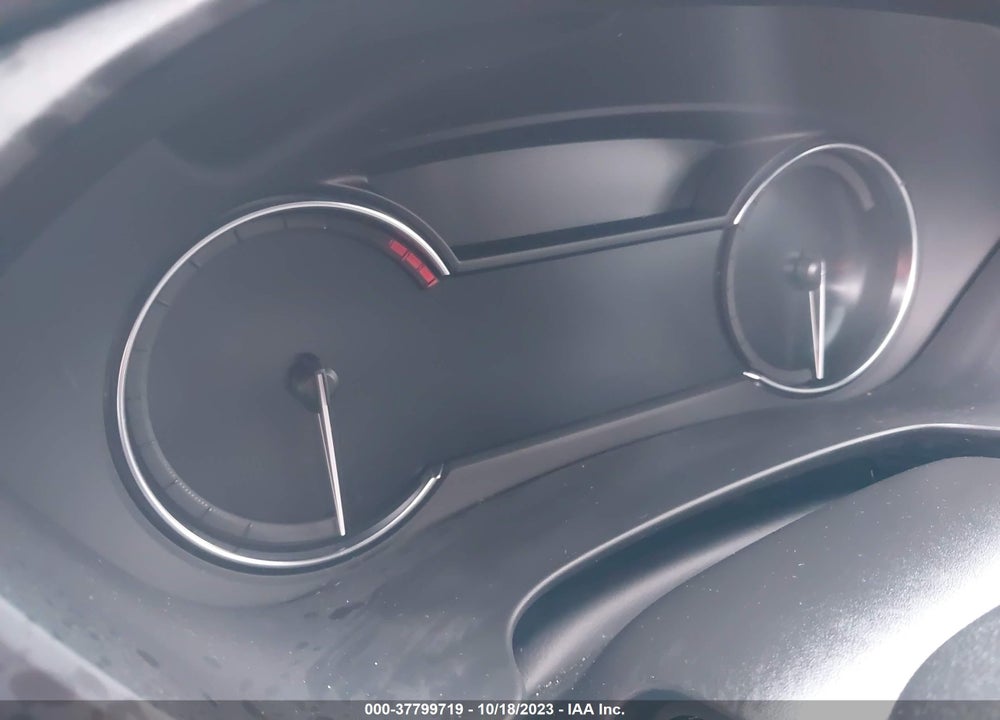 2019 CADILLAC XT4 VIN: 1GYFZDR43KF163183