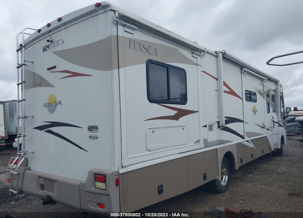 2008 WINNEBAGO MOTORHOME VIN: 1F6NF53YX70A06842