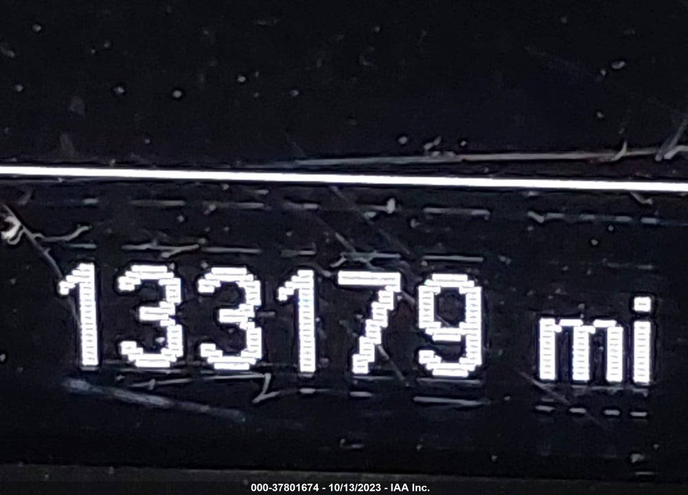 2018 CHEVROLET MALIBU VIN: 1G1ZD5ST2JF158413