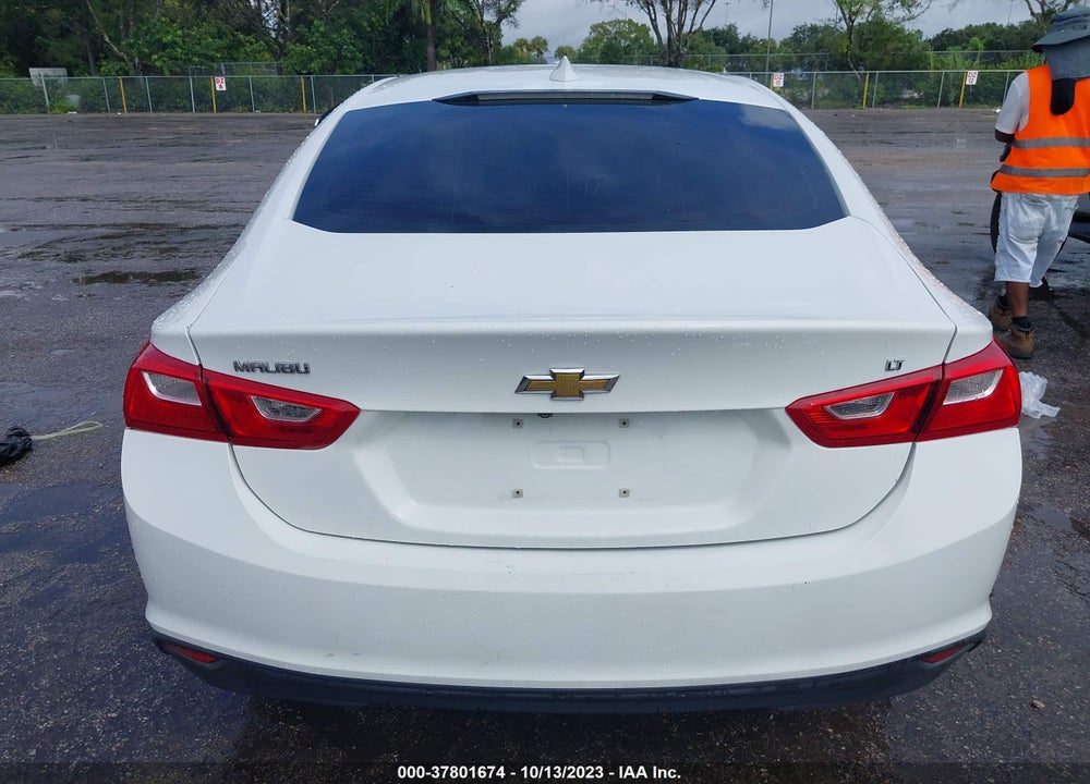 2018 CHEVROLET MALIBU VIN: 1G1ZD5ST2JF158413